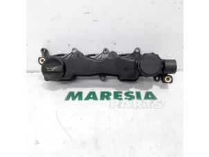 Używane Pokrywa zaworów Citroen C3 Picasso (SH) 1.6 HDi 16V 90 Cena € 35,00 Procedura marży oferowane przez Maresia Parts