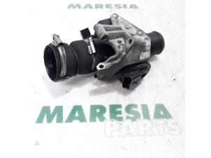 Używane Przepustnica Citroen C3 Picasso (SH) 1.6 HDi 16V 90 Cena € 75,00 Procedura marży oferowane przez Maresia Parts