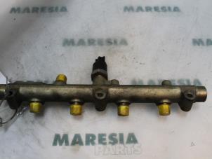 Used Fuel injector nozzle Peugeot 607 (9D/U) 2.2 HDi 16V FAP Price € 105,00 Margin scheme offered by Maresia Parts