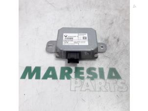 Używane Stabilizator napiecia Renault Scénic III (JZ) 1.6 Energy dCi 130 Cena € 35,00 Procedura marży oferowane przez Maresia Parts