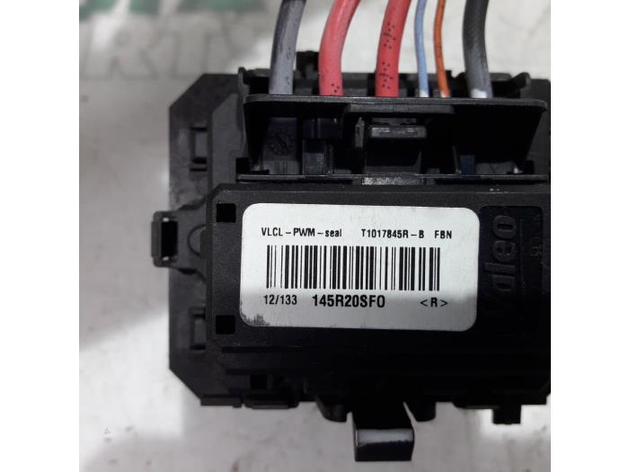 Heater resistor from a Renault Scénic III (JZ) 1.6 Energy dCi 130 2012
