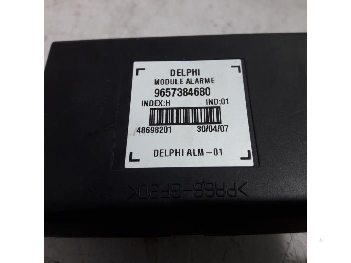 Alarm module from a Peugeot 607 (9D/U) 2.2 HDiF 16V 2007