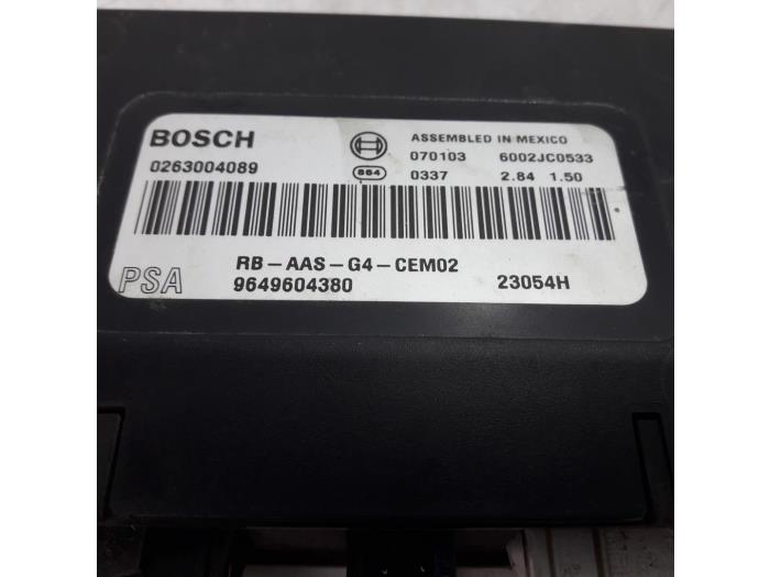 PDC Module from a Peugeot 607 (9D/U) 2.2 HDiF 16V 2007