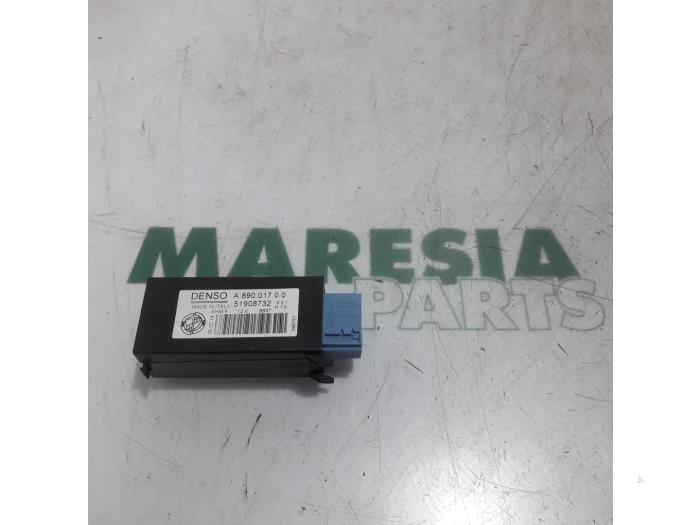 Begagnade Sensor (övriga) Fiat Punto III (199) 0.9 TwinAir Turbo 100 Pris € 50,00 Marginaltabell erbjuds av Maresia Parts