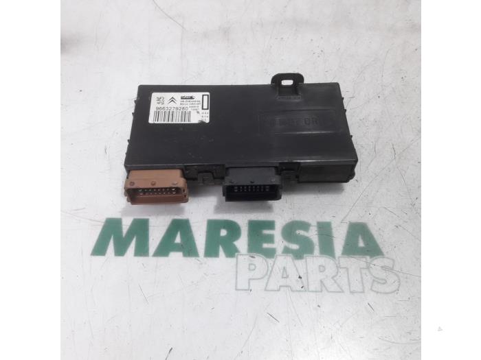 Used Computer, miscellaneous Peugeot 607 (9D/U) 2.2 HDiF 16V Price € 105,00 Margin scheme offered by Maresia Parts