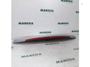 Usados Spoiler Citroen C4 Grand Picasso (UA) 1.8 16V Precio € 105,00 Norma de margen ofrecido por Maresia Parts