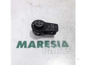 Used Computer lighting module Fiat 500X (334) 1.6 E-torq 16V Price € 35,00 Margin scheme offered by Maresia Parts