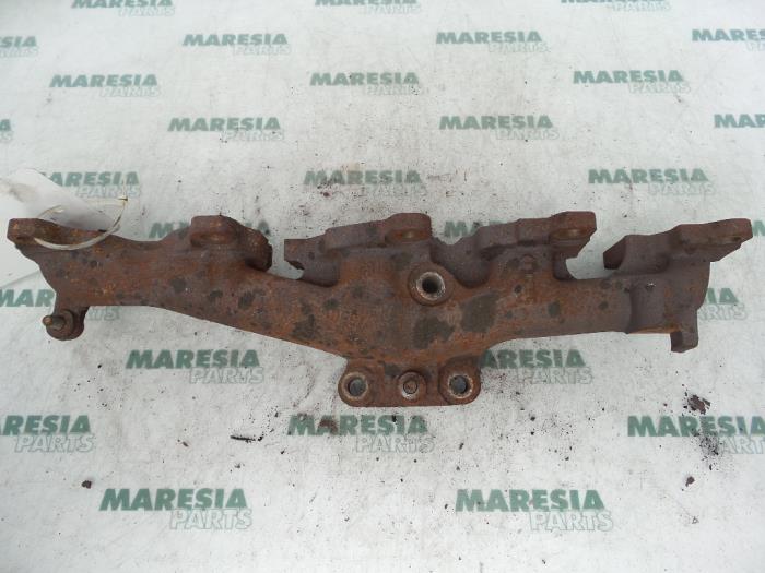 Gebrauchte Abgaskrümmer Fiat Grande Punto (199) 1.3 JTD Multijet 16V Preis € 65,00 Margenregelung angeboten von Maresia Parts