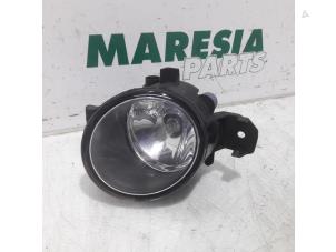 Used Fog light, front right Renault Espace (JK) 3.0 dCi V6 24V Price € 10,00 Margin scheme offered by Maresia Parts