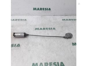 Used Seat rails, left Peugeot 607 (9D/U) 2.2 HDiF 16V Price € 90,00 Margin scheme offered by Maresia Parts