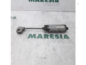 Used Seat rails, left Peugeot 607 (9D/U) 2.2 HDiF 16V Price € 90,00 Margin scheme offered by Maresia Parts
