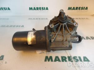 Used Front wiper motor Peugeot 807 2.2 HDiF 16V Price € 65,00 Margin scheme offered by Maresia Parts