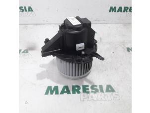 Used Heating and ventilation fan motor Citroen Jumpy 1.6 Blue HDi 115 Price € 45,00 Margin scheme offered by Maresia Parts