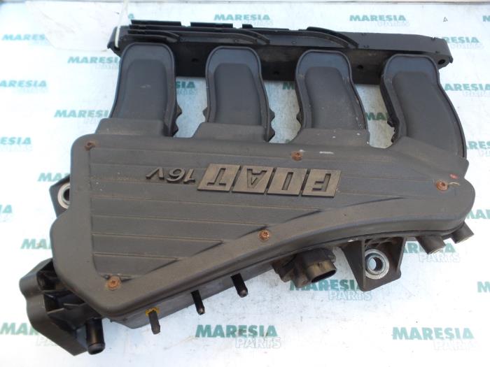 Używane Kolektor dolotowy Fiat Marea Weekend (185BX/CX) 1.6 SX,ELX 16V Cena € 35,00 Procedura marży oferowane przez Maresia Parts