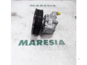 Used Power steering pump Renault Master IV (EV/HV/UV/VA/VB/VD/VF/VG/VJ) 2.3 dCi 125 16V FWD Price € 254,10 Inclusive VAT offered by Maresia Parts