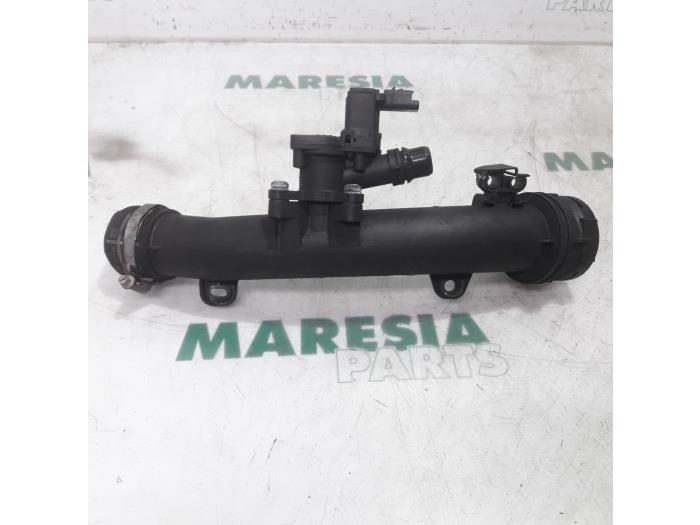 Używane Przewód Turbo Citroen C3 (SX/SW) 1.2 12V e-THP PureTech 110 Cena € 50,00 Procedura marży oferowane przez Maresia Parts