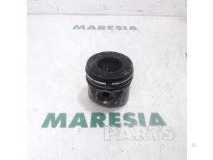 Used Piston Citroen C4 Grand Picasso (UA) 2.0 HDiF 16V 135 Price € 60,00 Margin scheme offered by Maresia Parts
