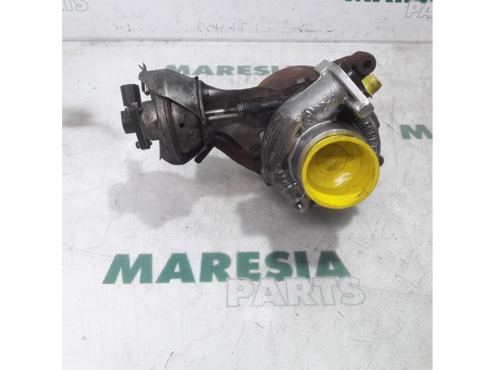 Usagé Turbo Citroen C4 Grand Picasso (UA) 2.0 HDiF 16V 135 Prix € 210,00 Règlement à la marge proposé par Maresia Parts