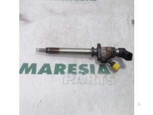 Usagé Injecteur (diesel) Citroen C4 Grand Picasso (UA) 2.0 HDiF 16V 135 Prix € 105,00 Règlement à la marge proposé par Maresia Parts