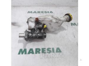 Używane Glówny cylinder hamulcowy Citroen C3 (SX/SW) 1.2 12V e-THP PureTech 110 Cena € 90,00 Procedura marży oferowane przez Maresia Parts