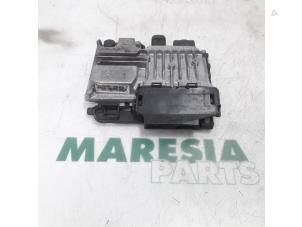 Używane Sterownik Start/Stop Citroen C3 (SX/SW) 1.2 12V e-THP PureTech 110 Cena € 59,99 Procedura marży oferowane przez Maresia Parts