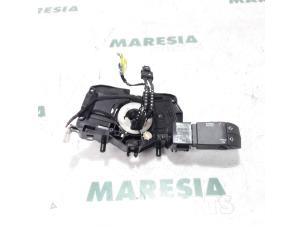 Used Airbagring Renault Clio IV (5R) 0.9 Energy TCE 90 12V Price € 70,00 Margin scheme offered by Maresia Parts