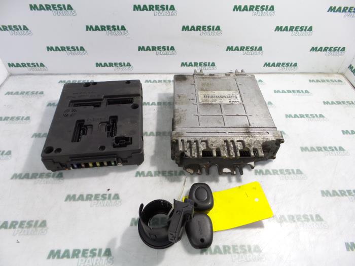 Used Engine management computer Renault Scénic I (JA) 1.9 dTi Price € 131,25 Margin scheme offered by Maresia Parts