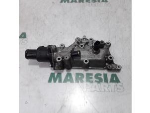 Used Thermostat housing Renault Grand Scénic II (JM) 1.6 16V Price € 50,00 Margin scheme offered by Maresia Parts