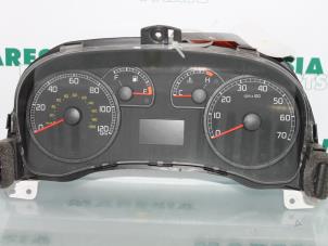 Used Instrument panel Fiat Punto II (188) 1.2 60 S Price € 25,00 Margin scheme offered by Maresia Parts