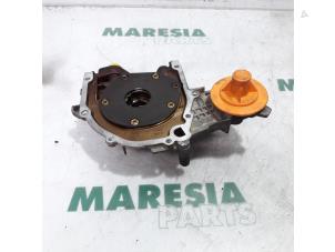 Used Oil pump Fiat 500/595/695 1.4 T-Jet 16V 695 Price € 75,00 Margin scheme offered by Maresia Parts