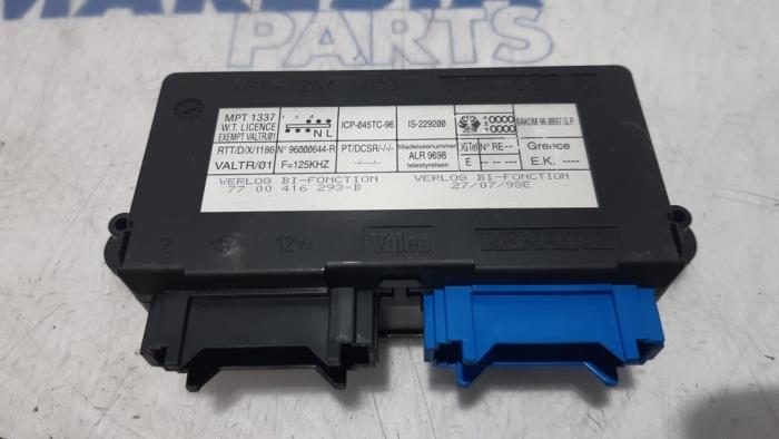 Engine management computer from a Renault Espace (JE) 3.0 V6 24V Grand Espace 1998
