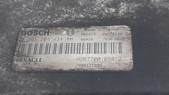 Engine management computer from a Renault Espace (JE) 3.0 V6 24V Grand Espace 1998