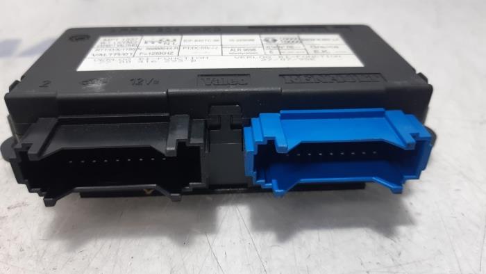 Engine management computer from a Renault Espace (JE) 3.0 V6 24V Grand Espace 1998