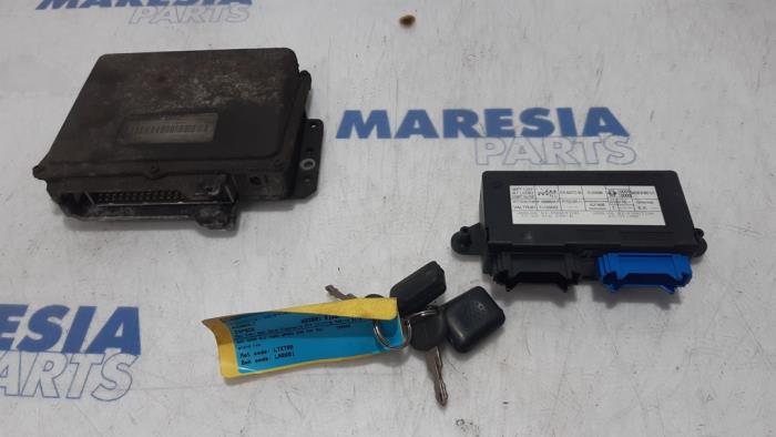Used Engine management computer Renault Espace (JE) 3.0 V6 24V Grand Espace Price € 183,75 Margin scheme offered by Maresia Parts