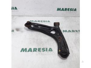 Gebrauchte Querlenker unten rechts vorne Citroen C1 1.0 12V Preis € 25,00 Margenregelung angeboten von Maresia Parts