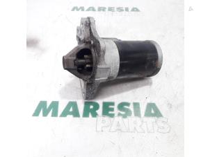 Usados Motor de arranque Renault Scénic II (JM) 1.6 16V Precio € 50,00 Norma de margen ofrecido por Maresia Parts