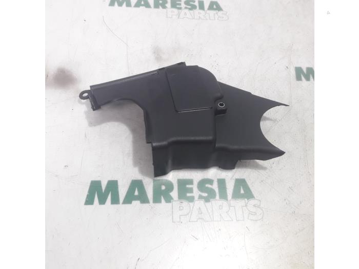 Usagé Couvercle de distribution Fiat Punto II (188) 1.2 60 S 3-Drs. Prix € 15,00 Règlement à la marge proposé par Maresia Parts