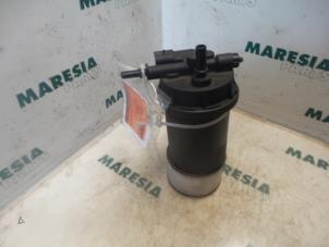 Usagé Boîtier de filtre carburant Renault Laguna II Grandtour (KG) 1.9 dCi 130 Prix € 35,00 Règlement à la marge proposé par Maresia Parts