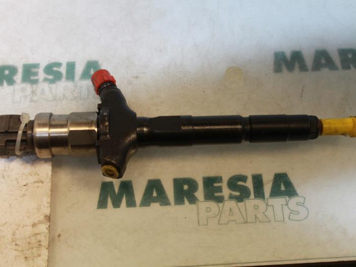 Usagé Injecteurs Renault Vel Satis (BJ) 3.0 dCi V6 24V Prix € 105,00 Règlement à la marge proposé par Maresia Parts