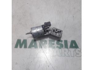 Used Ignition lock + key Peugeot 207 SW (WE/WU) 1.6 HDi 16V Price € 40,00 Margin scheme offered by Maresia Parts