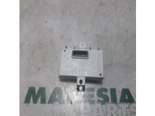 Used Navigation module Renault Scénic II (JM) 1.6 16V Price € 35,00 Margin scheme offered by Maresia Parts