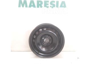 Usados Llanta Renault Scénic II (JM) 1.6 16V Precio € 25,00 Norma de margen ofrecido por Maresia Parts