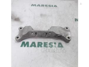 Used Engine mount Peugeot 207 SW (WE/WU) 1.4 16V Vti Price € 25,00 Margin scheme offered by Maresia Parts