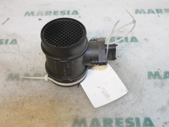 Gebrauchte Luftmengenmesser Alfa Romeo 147 (937) 1.6 HP Twin Spark 16V Preis € 35,00 Margenregelung angeboten von Maresia Parts