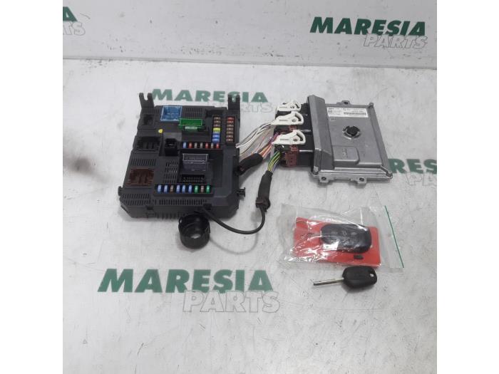 Used Engine management computer Peugeot 208 I (CA/CC/CK/CL) 1.0 Vti 12V PureTech Price € 265,00 Margin scheme offered by Maresia Parts