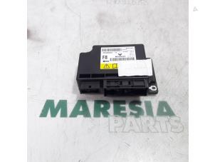 Used Airbag Module Renault Scénic III (JZ) 1.6 Energy dCi 130 Price € 105,00 Margin scheme offered by Maresia Parts
