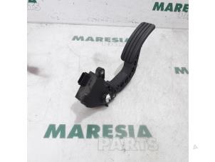 Used Throttle pedal position sensor Renault Scénic III (JZ) 1.6 Energy dCi 130 Price € 25,00 Margin scheme offered by Maresia Parts