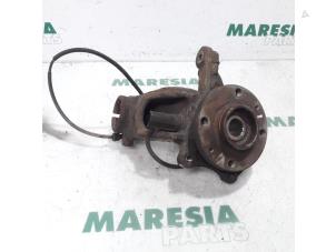 Used Knuckle, front left Peugeot 207 SW (WE/WU) 1.6 HDi 16V Price € 30,00 Margin scheme offered by Maresia Parts