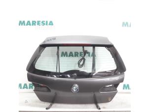 Used Tailgate Alfa Romeo 159 Sportwagon (939BX) 2.2 JTS 16V Price € 157,50 Margin scheme offered by Maresia Parts