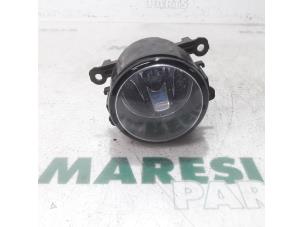 Gebrauchte Nebelscheinwerfer rechts vorne Citroen C-Crosser 2.2 HDiF 16V Preis € 30,00 Margenregelung angeboten von Maresia Parts